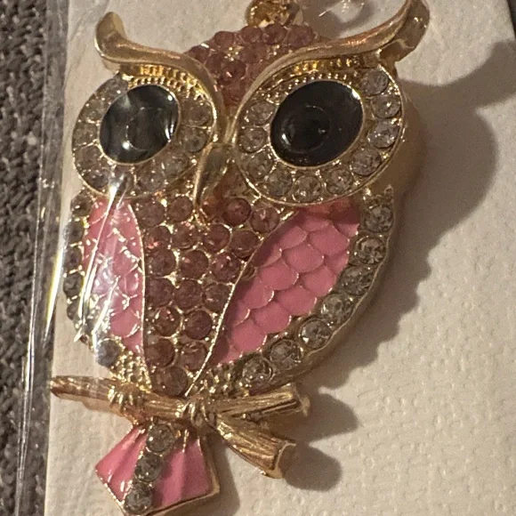 De Blossom Collection Pink and Gold Owl Keychain - Picture 3 of 5